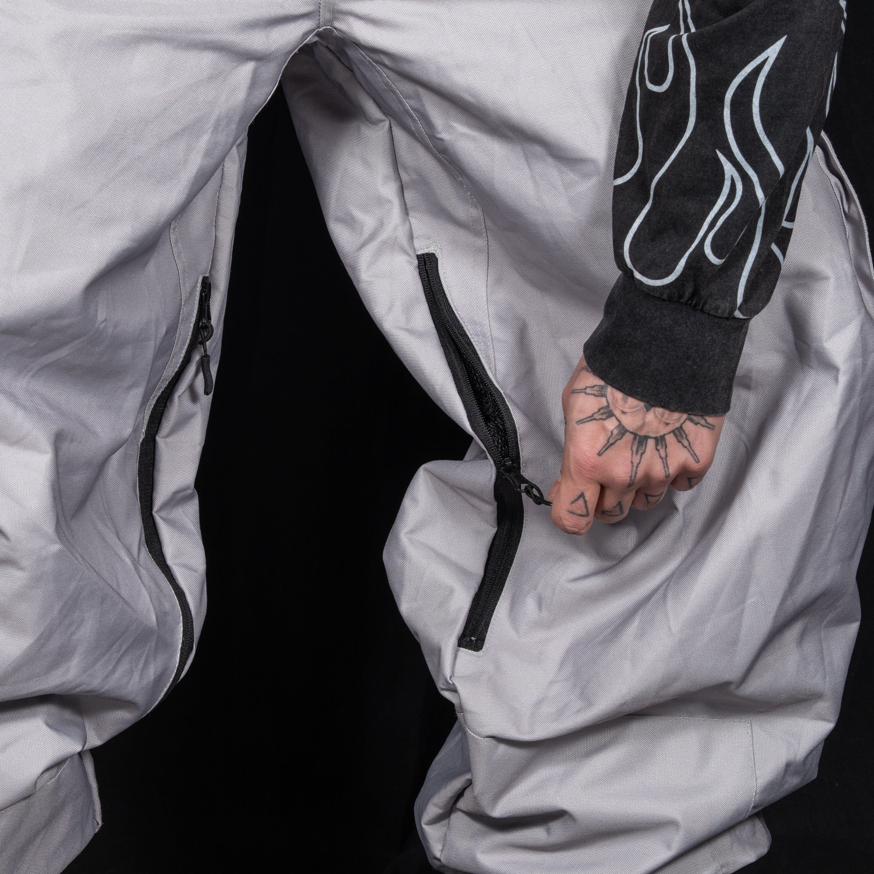 Slacker Baggy Snow Bib: Grey - Image 11