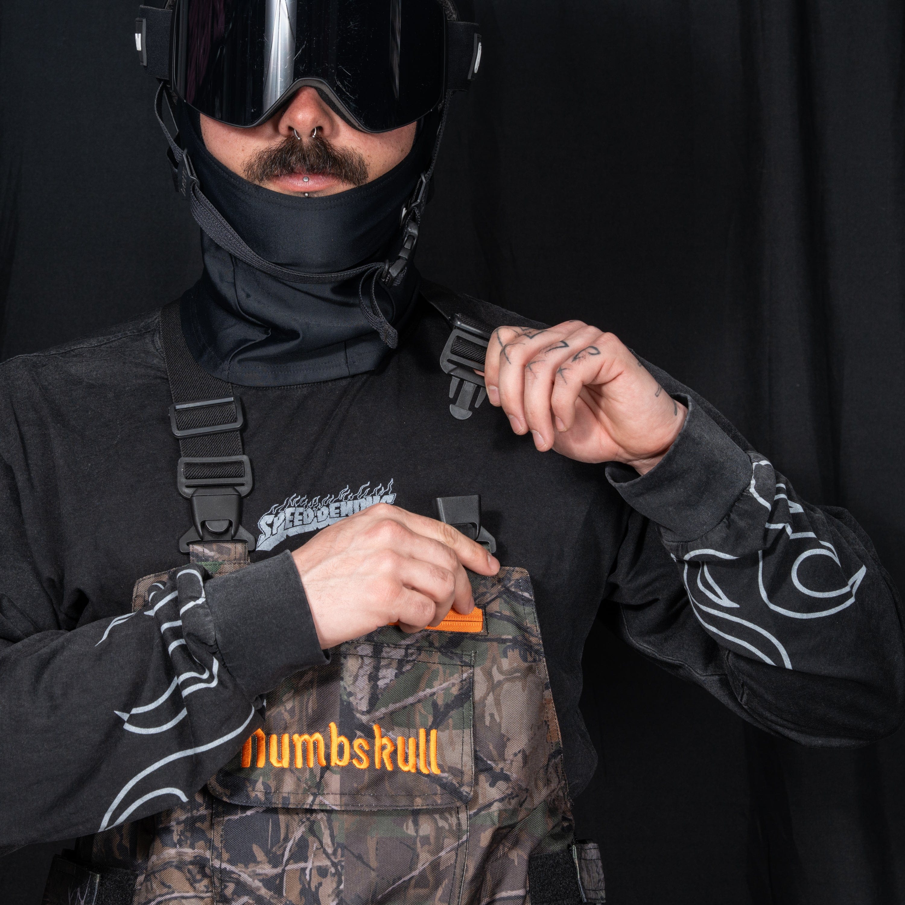 Slacker Baggy Snow Bib: Tree Camo - Image 4